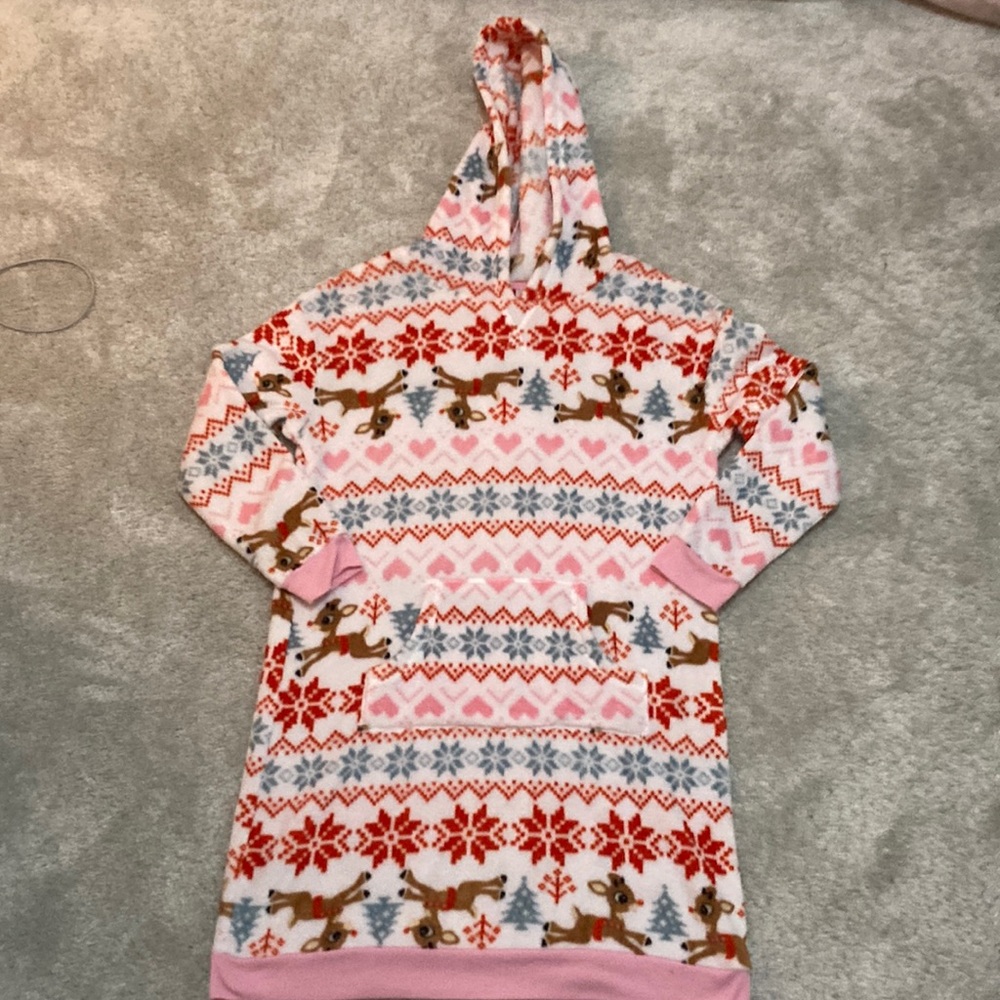 Long sleeping sweatshirt